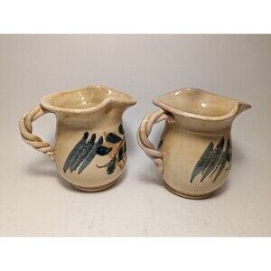 Two Mugs For Expo Ruffle Edge Rope Handle